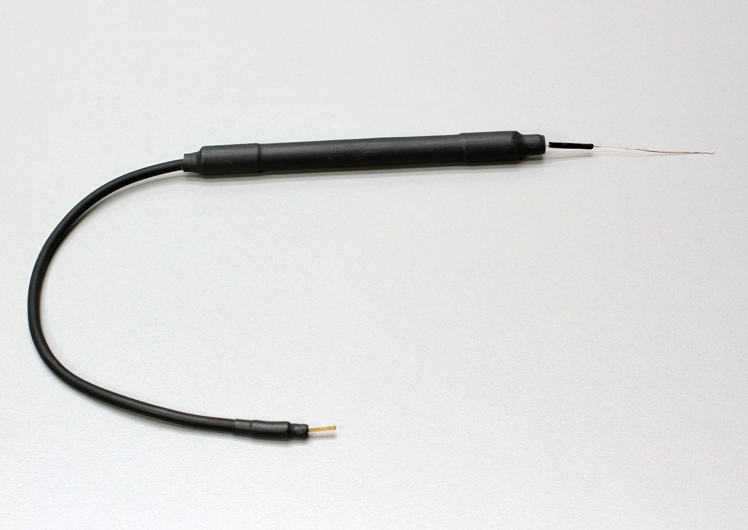 Monopolar extracellular hook electrode for use with NA-100 or NA-200 Neuro Amplifiers