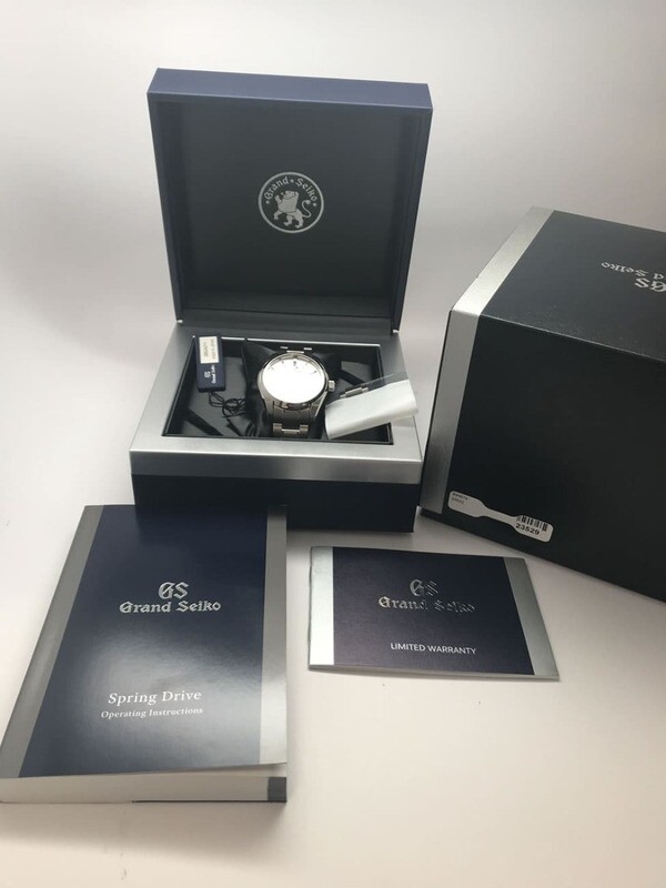 Grand Seiko Spring Drive SBGA211 Snowflake - Exquisite Timepieces