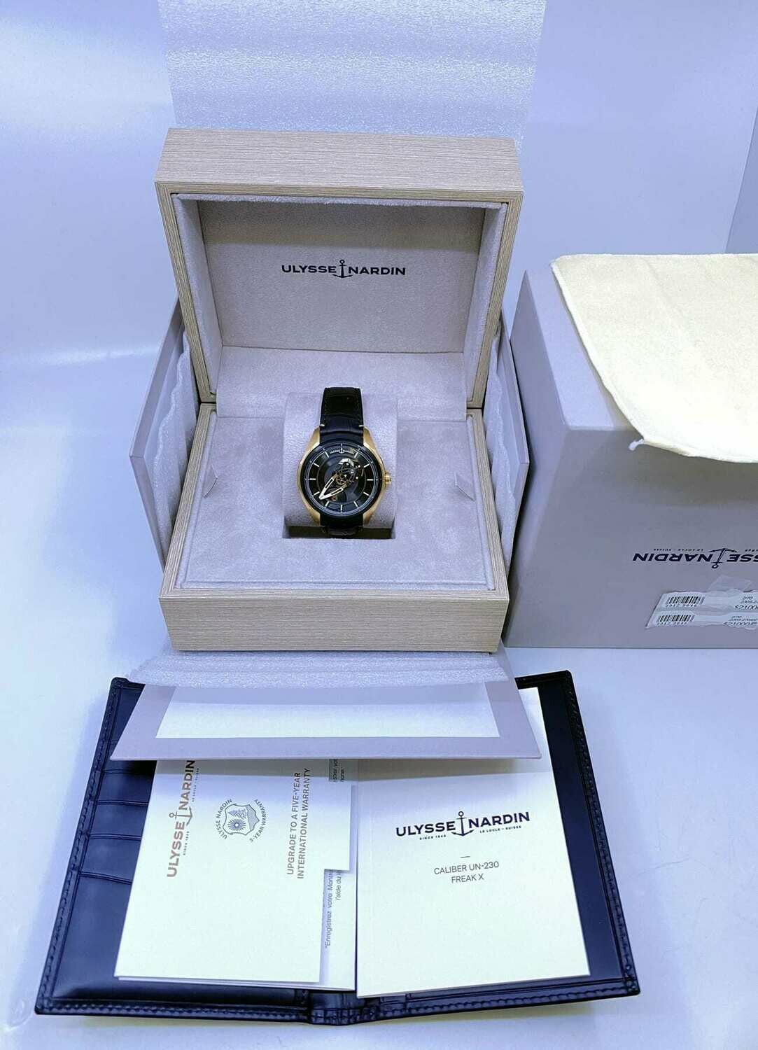 Ulysse Nardin Rose Gold Freak 2305-270/02 - Exquisite Timepieces