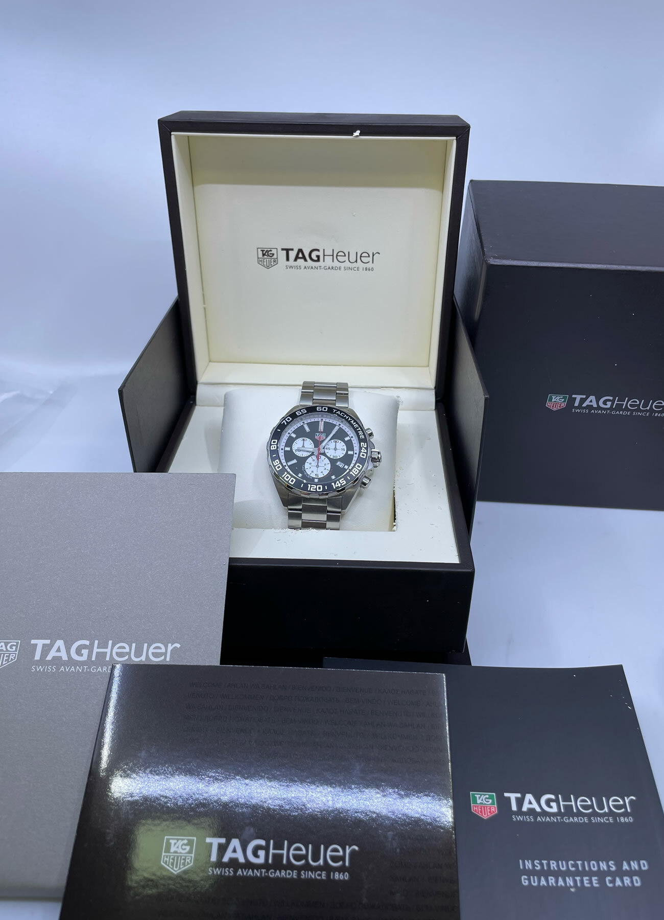 Tag Heuer Formula 1 Chronograph CAZ101E.BA0842 - Exquisite Tag Heuer Formula 1 Chronograph CAZ101E.BA0842 - Exquisite