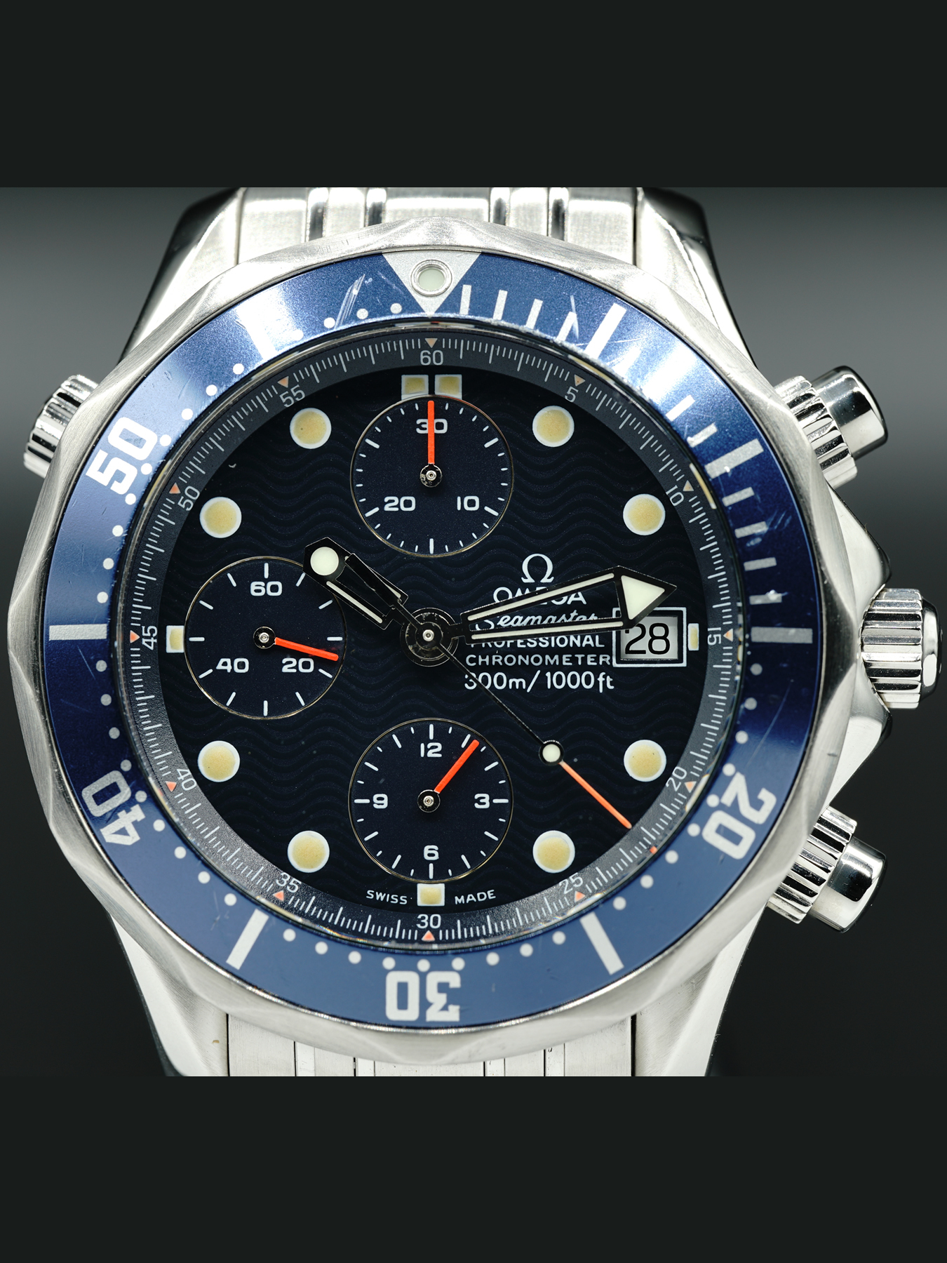 Omega Seamaster Diver Chronograph 25998000 - Exquisite Timepieces