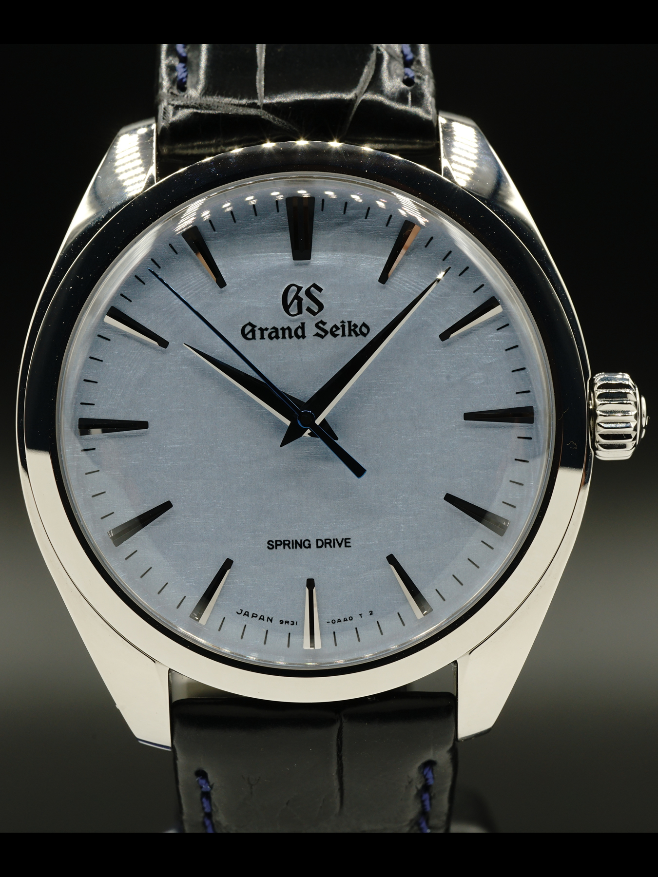 Grand Seiko SBGY007 - Exquisite Timepieces