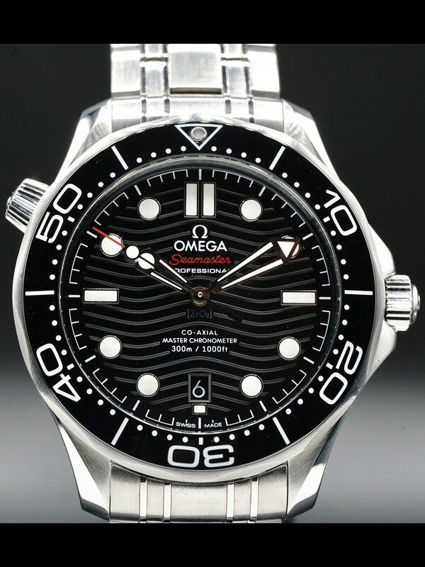 Omega Seamaster Diver 300M Co-Axial Master Chronometer Black Dial on Bracelet 210.30.42.20.01.001