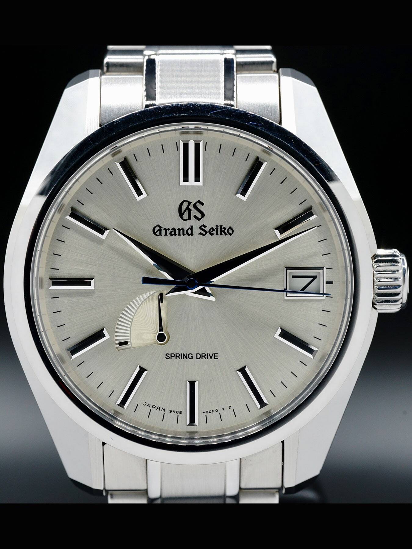 Grand Seiko SBGA373 - Exquisite Timepieces