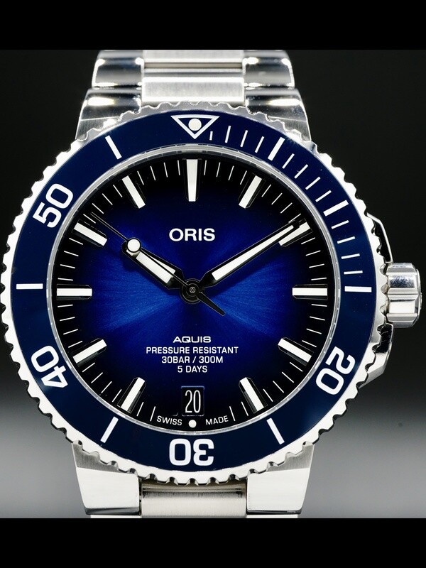 Oris Aquis Date Calibre 400 Diver on Bracelet 01 400 7763 4135