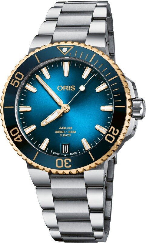 Oris Aquis Date Calibre 400 Bi-Color Blue Dial on Bracelet