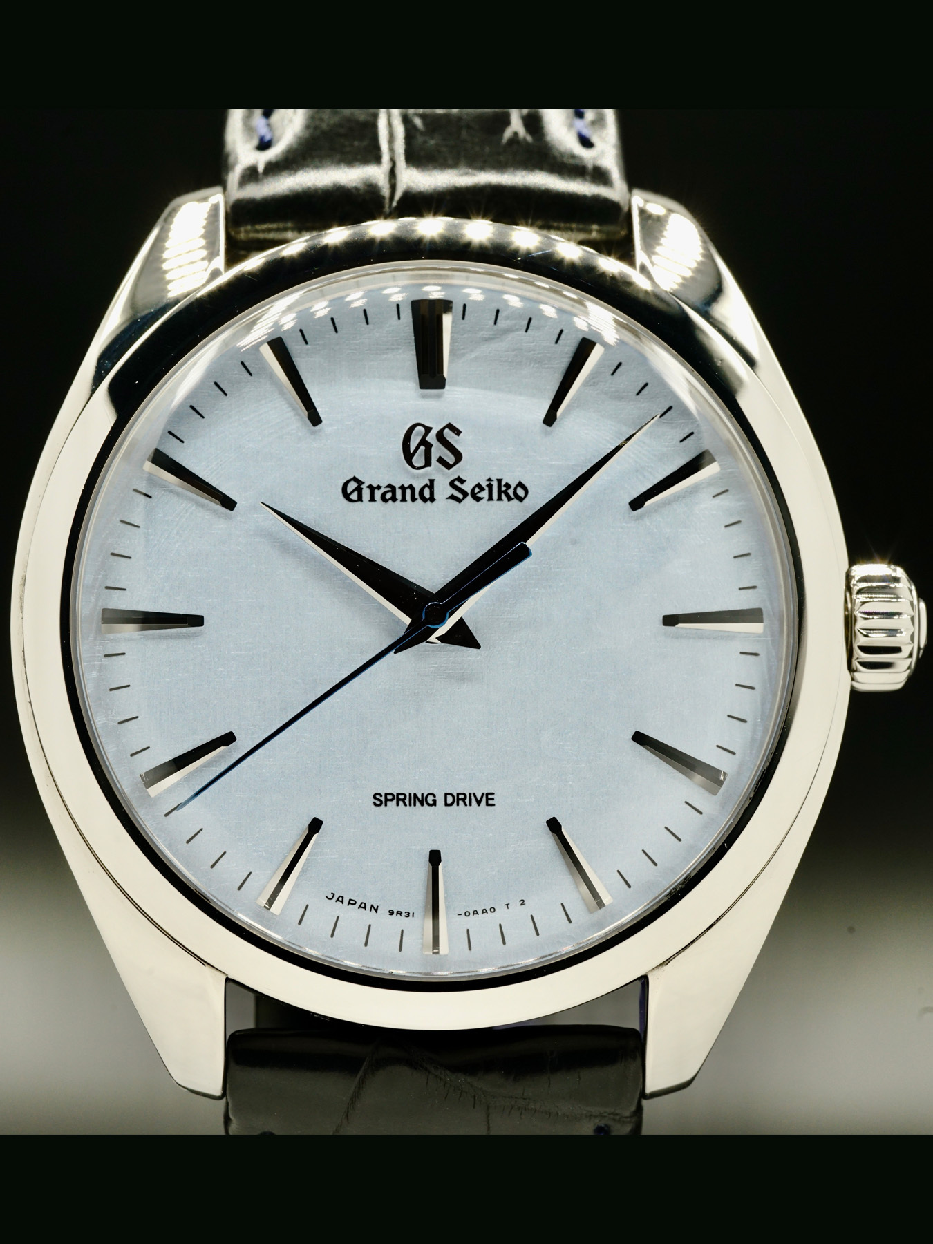 Grand Seiko SBGY007 - Exquisite Timepieces