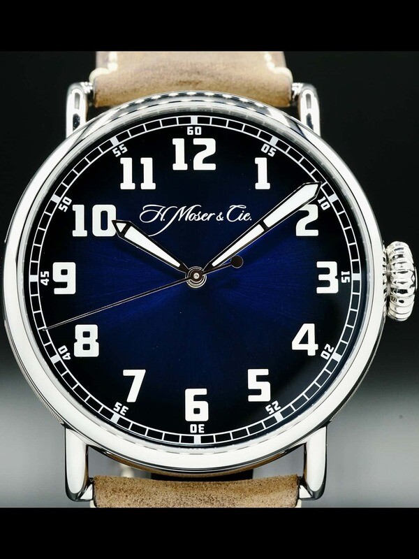 H. Moser & Cie. Heritage Centre Seconds Funky Blue 8200-1201