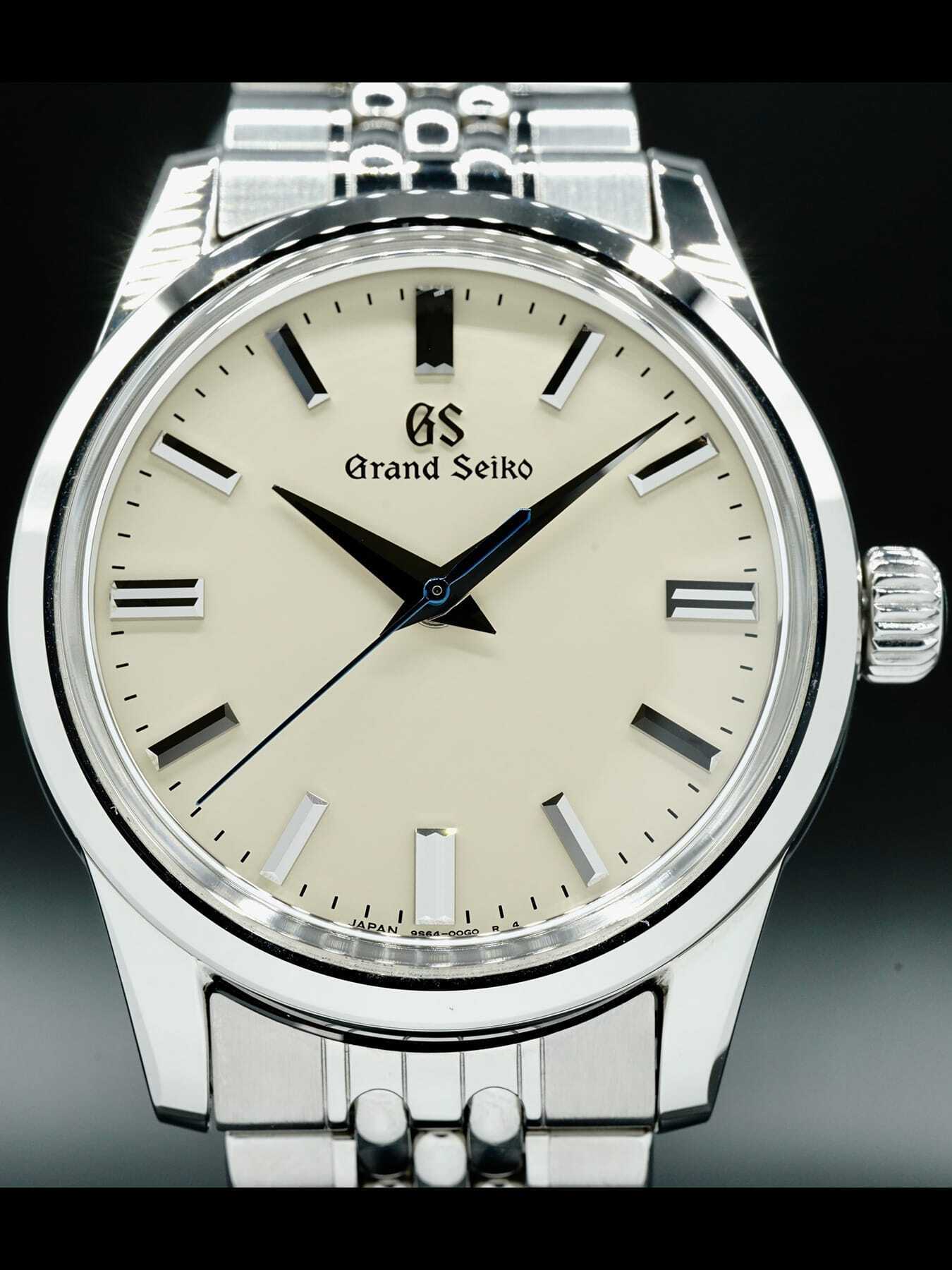 Grand Seiko Elegance SBGW235 - Exquisite Timepieces