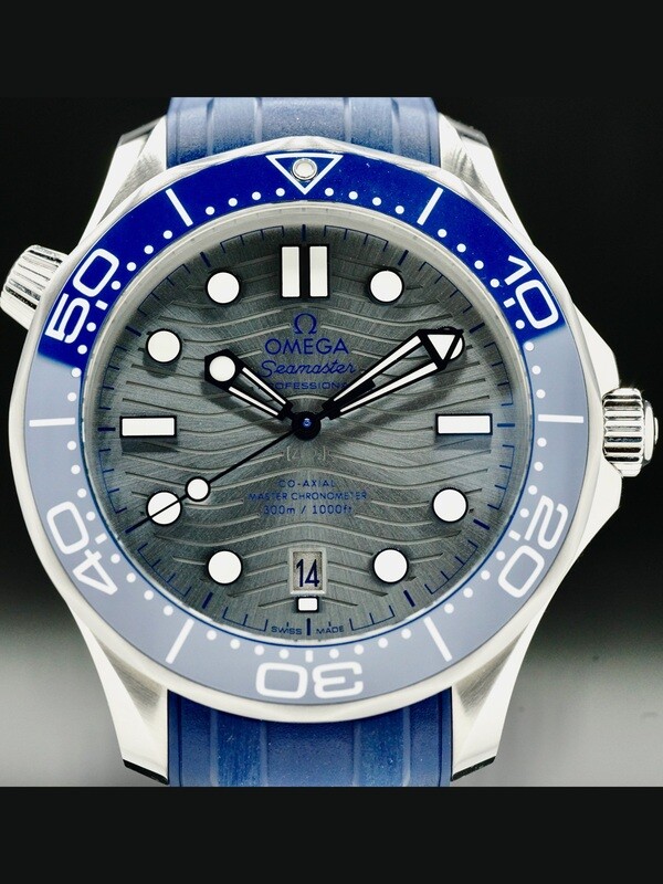 Omega Seamaster Diver 300M Co-Axial Master Chronometer on Strap 210.32.42.20.06.001