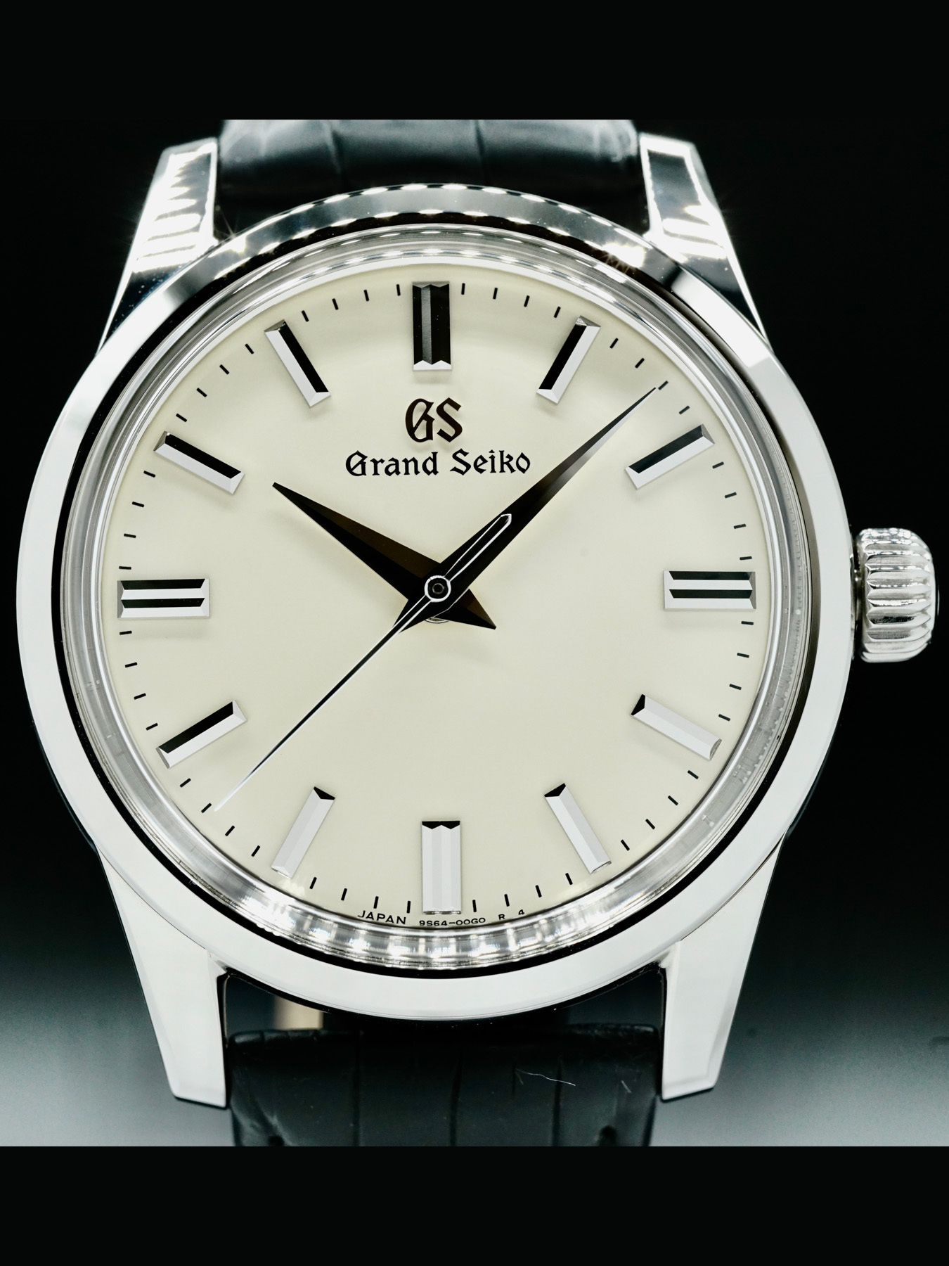 Grand Seiko SBGW231 - Exquisite Timepieces