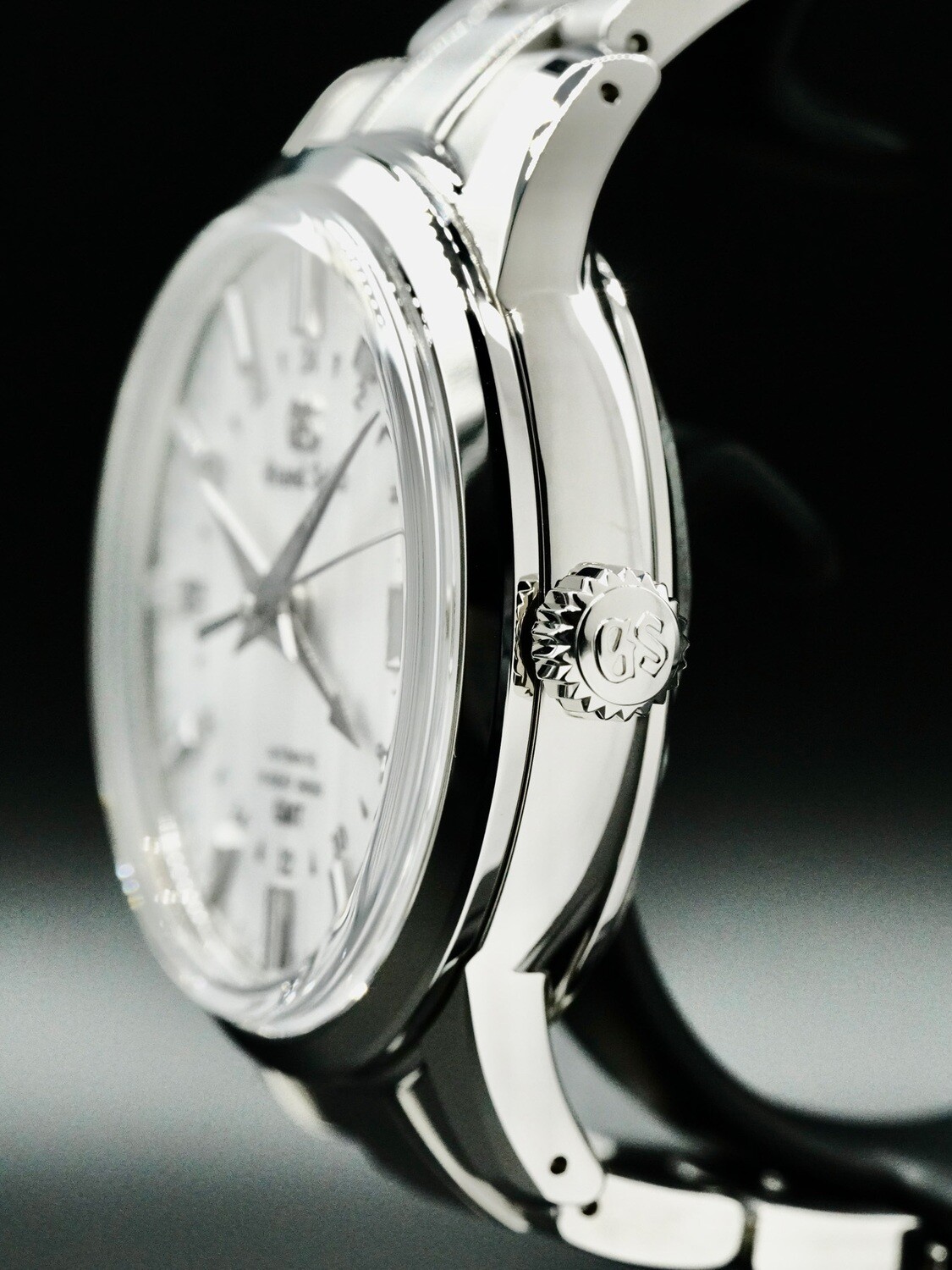 Grand Seiko SBGJ271 Yukigesho Hi-Beat 36000 GMT - Exquisite Timepieces