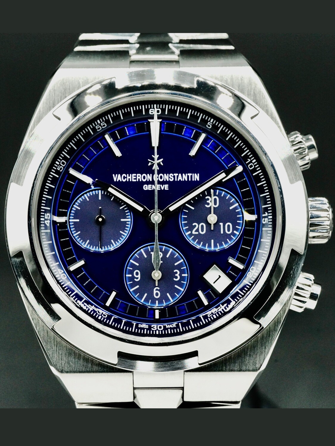 Vacheron Constantin X55A9467 Overseas Chronograph - Exquisite