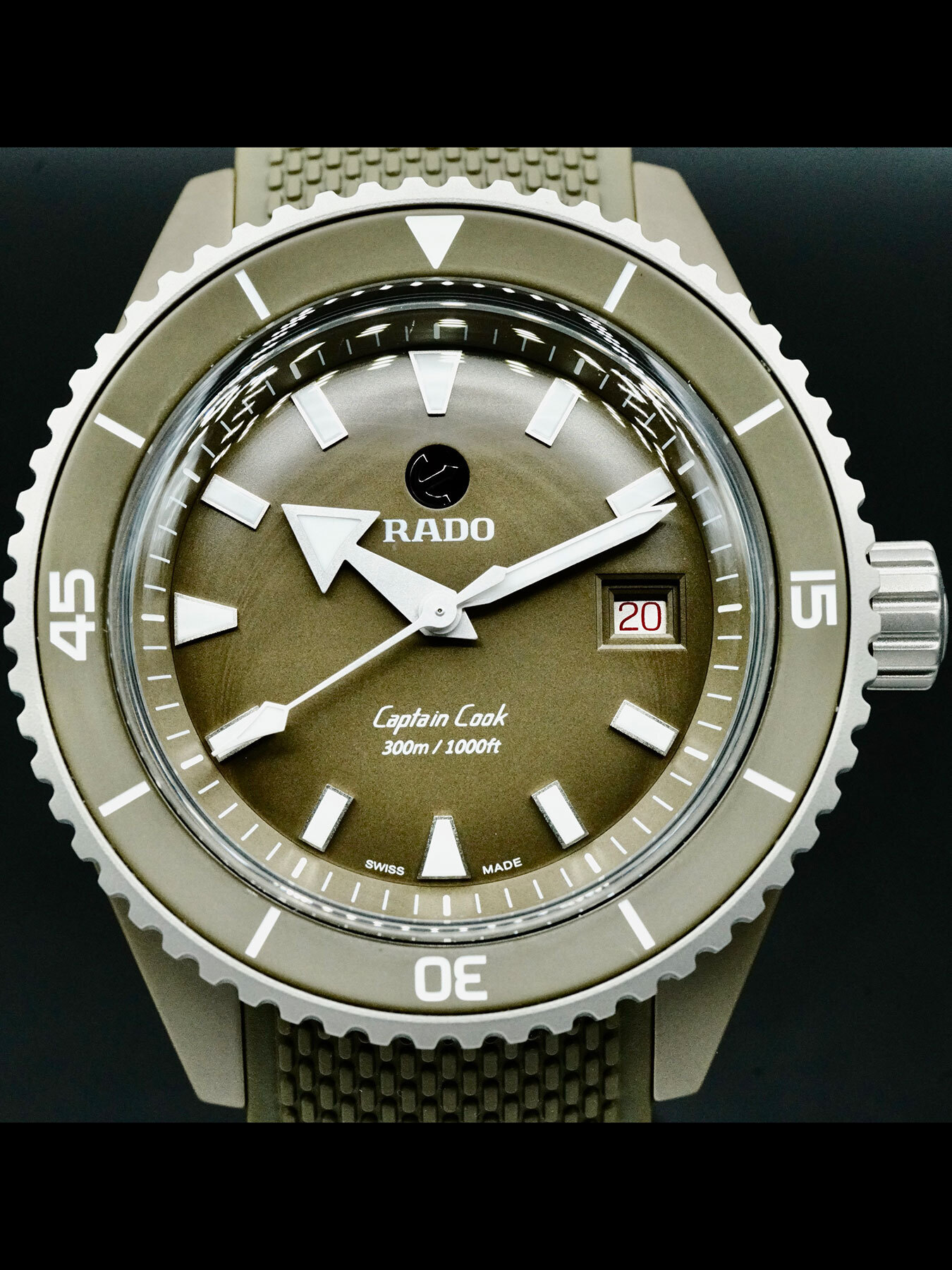Rado Captain Cook R32130318 High Tech Ceramic Diver Exquisite Timepieces