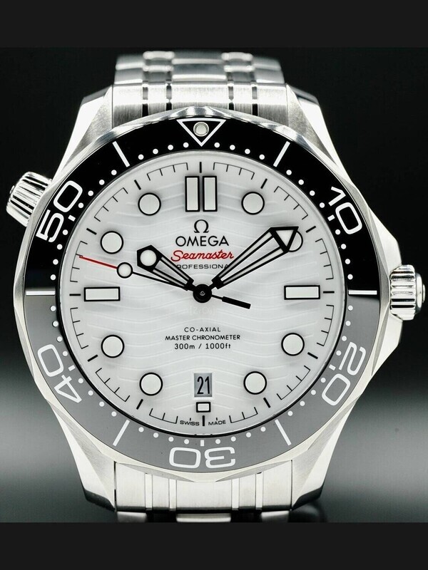Omega Seamaster 210.30.42.20.04.001 Diver 300m Master Chronometer white dial