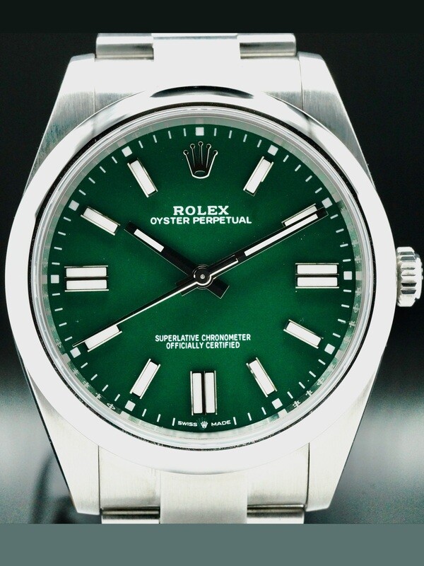 Rolex  124300 Oyster Perpetual Green 41mm