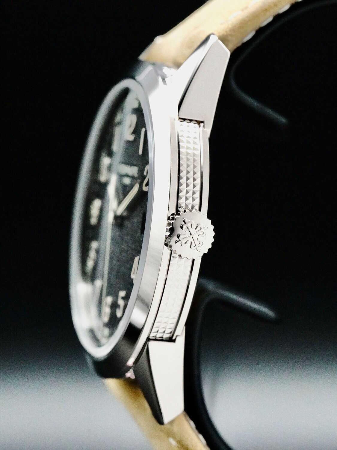 Patek Philippe 5226G-001 Calatrava - Exquisite Timepieces