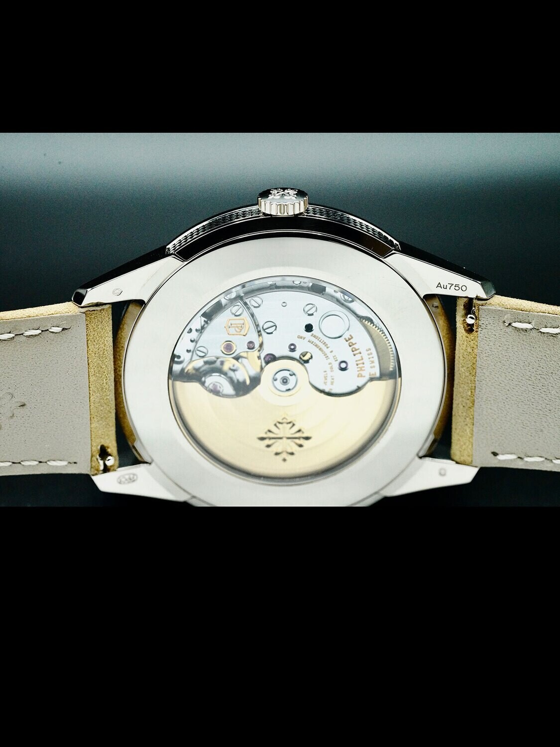 Patek Philippe 5226G-001 Calatrava - Exquisite Timepieces
