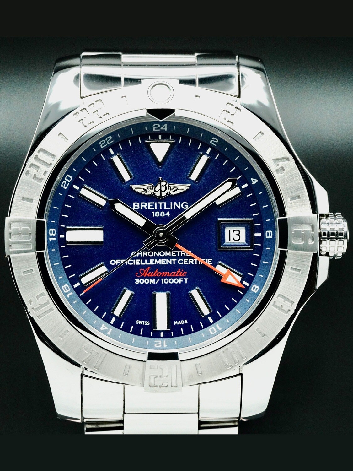 BREITLING AVENGER II A32390 2コマ Breitling Avenger II 43 GMT A32390 Black on Steel Bracelet