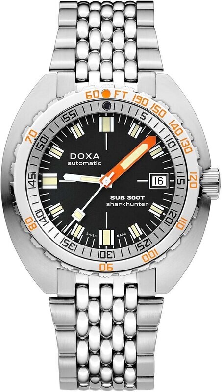DOXA Sub 300T Sharkhunter 840.10.101.10 on Bracelet