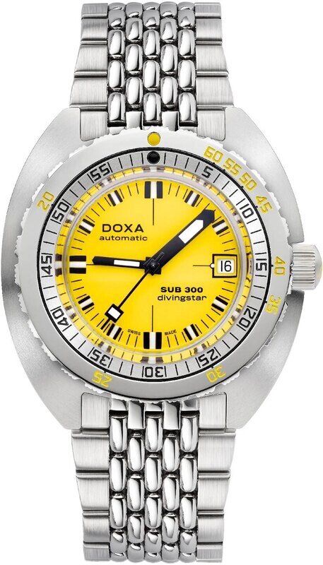 DOXA Sub 300 Divingstar 821.10.361.10 on Bracelet
