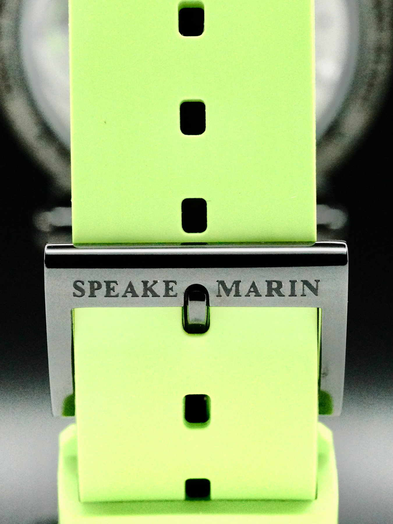 Speake Marin Dual Time Lime 38mm Limited Edition - Exquisite Speake Marin Dual Time Lime 38mm Limited Edition - Exquisite