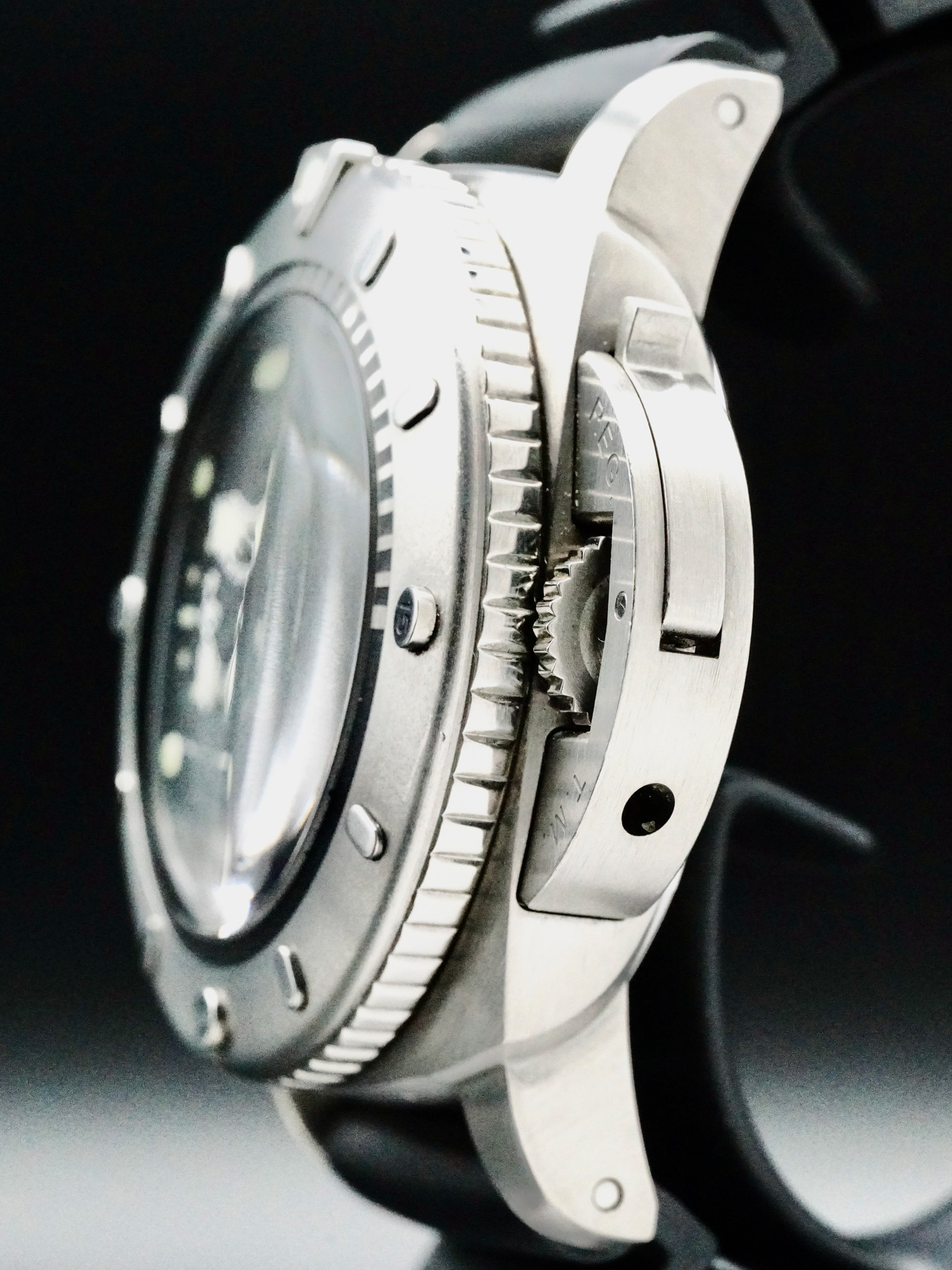 Panerai PAM00364 Luminor Submersible Exquisite Timepieces