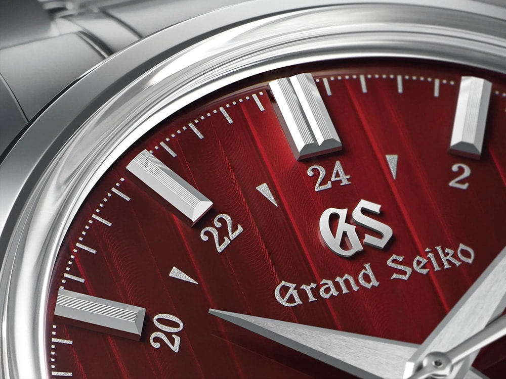 Grand Seiko SBGJ273 Hi-Beat 36000 GMT Yuka Momiji Grand Seiko SBGJ273 Hi-Beat 36000 GMT Yuka Momiji