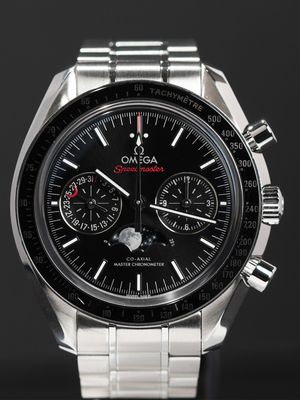 Omega 304.30.44.52.01.001 Speedmaster Moonwatch Master Chronometer Moonphase Chronograph on Bracelet