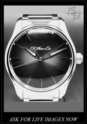 H. Moser & Cie. Pioneer Center Seconds 3200-1202