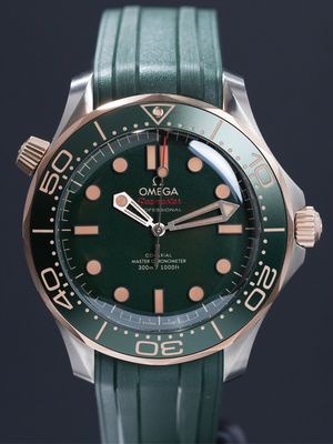 Omega 210.92.42.20.10.001 Seamaster Diver 300M Green Dial Titanium Bronze Gold On Rubber Strap