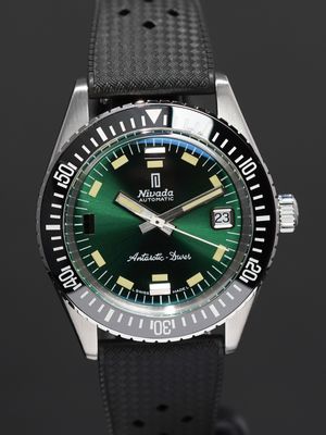 Nivada Grenchen 32053A01 Antarctic Diver Green Date on Rubber Tropic