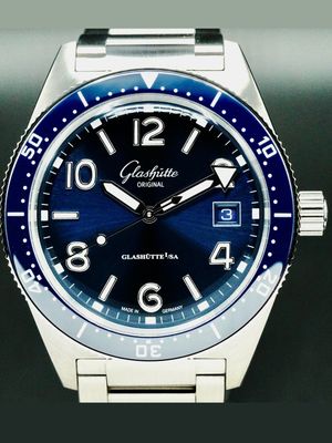 Glashütte Original SeaQ 1-39-11-09-81-70 Blue Dial