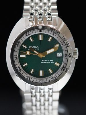 DOXA 804.10.131S.10 Sub 200T Sea Emerald On Bracelet