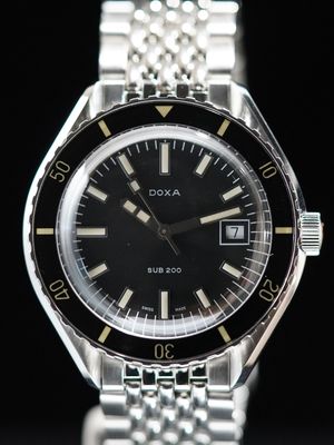 DOXA Sub 200 Sharkhunter 799.10.101.10 On Bracelet