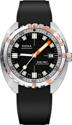 DOXA SUB 750T Sharkhunter 825.10.101.20 On Strap