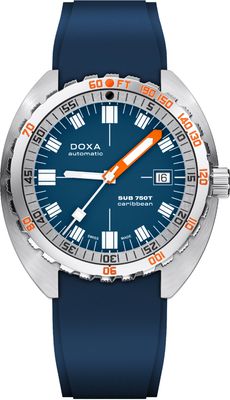 DOXA SUB 750T Caribbean 825.10.201.32 On Strap