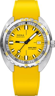 DOXA SUB 750T Divingstar 825.10.361.31 On Strap