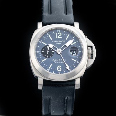 Panerai PAM00089 Luminor GMT 44