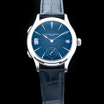 Laurent Ferrier LCF007.AC.CW1 Galet Traveller Blue Dial