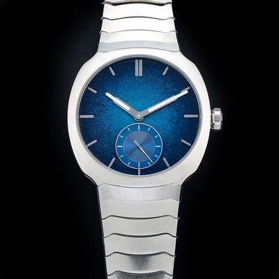 H. Moser & Cie. 6500-1200 Streamliner Small Seconds Blue Enamel