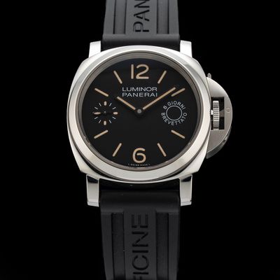Panerai PAM00590 Luminor Marina 8 Days