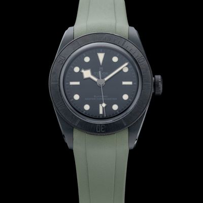 TUDOR Black Bay Ceramic M79210CNU-0001