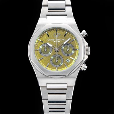 Girard Perregaux 81020-21-3398-1CM Laureato Chronograph Aston Martin Edition