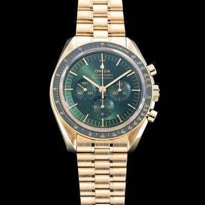 Omega 310.60.42.50.10.001 Speedmaster 18K Yellow Gold Green Dial