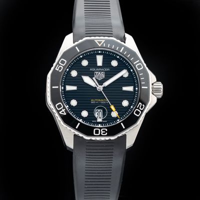 TAG Heuer WBP201A.FT6197 Aquaracer Professional 300 Date