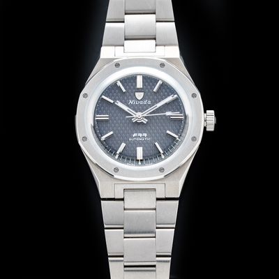 Nivada Grenchen F77 Anthracite Titanium On Bracelet 68006A77