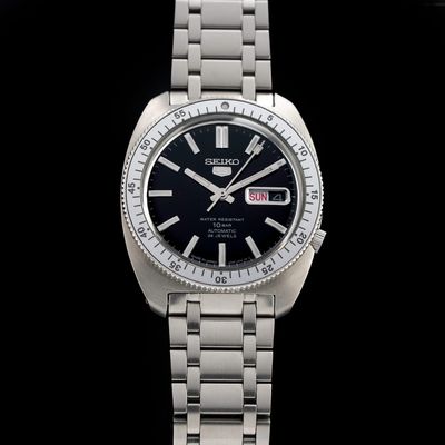 Seiko 5 Sports SRPL93 Heritage Design Re-Creation