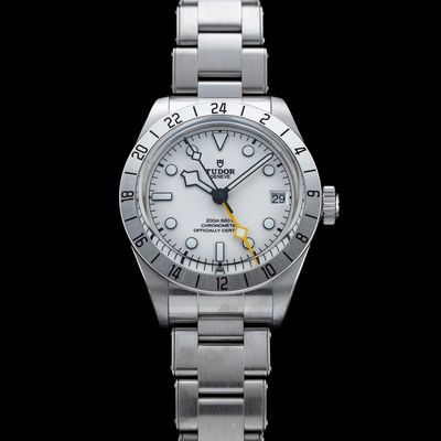 Tudor Black Bay Pro M79470-0004