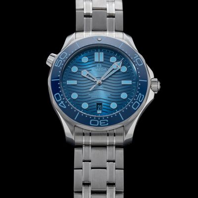 Omega 210.30.42.20.03.003 Seamaster Diver 300M Summer Blue on Bracelet